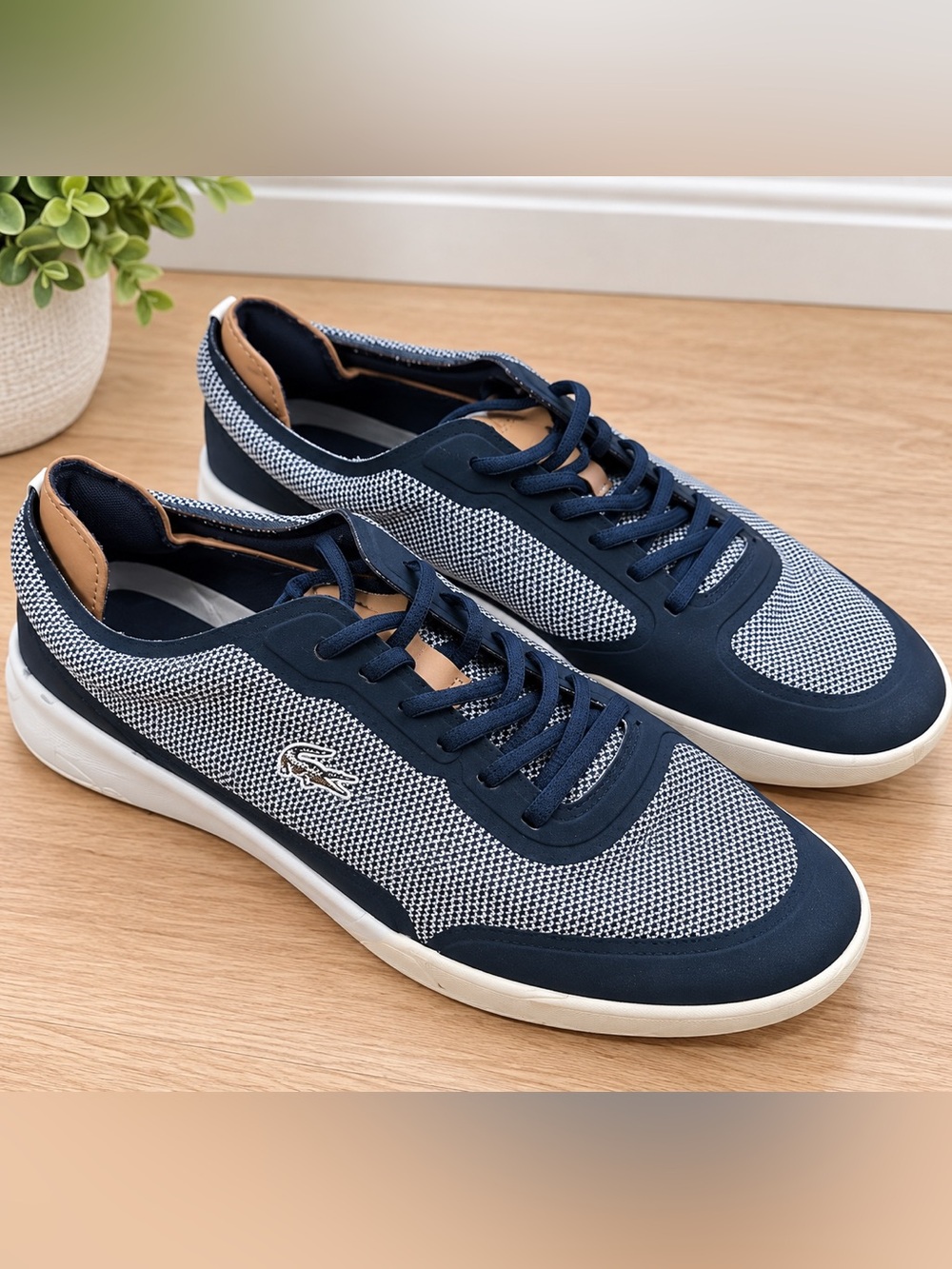 Lacoste Men’s Navy Blue Gray Mesh Sneakers Size 10.5